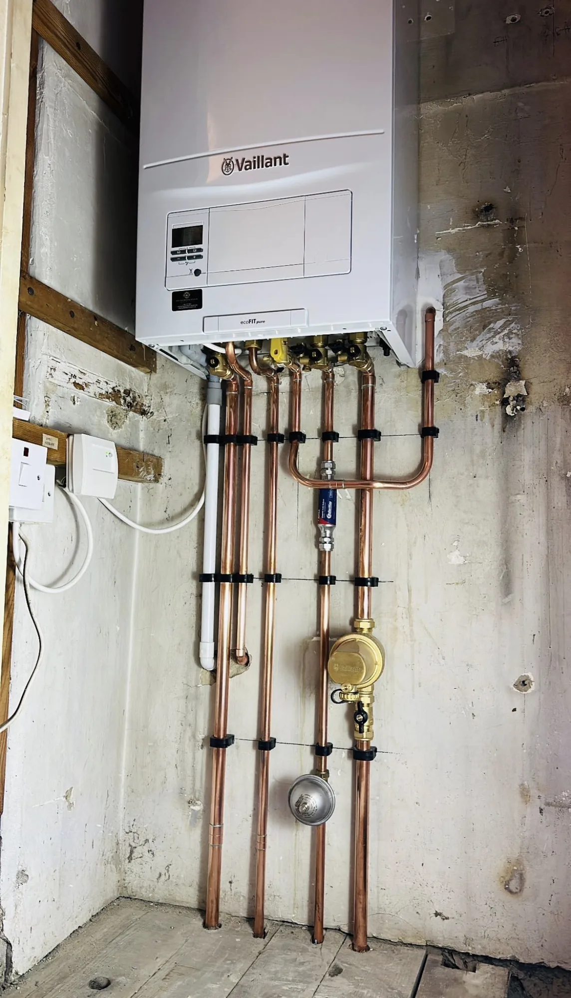 New boiler installation with precision pipework by Heritage Heating Services across Bristol and Bath (photo 6)