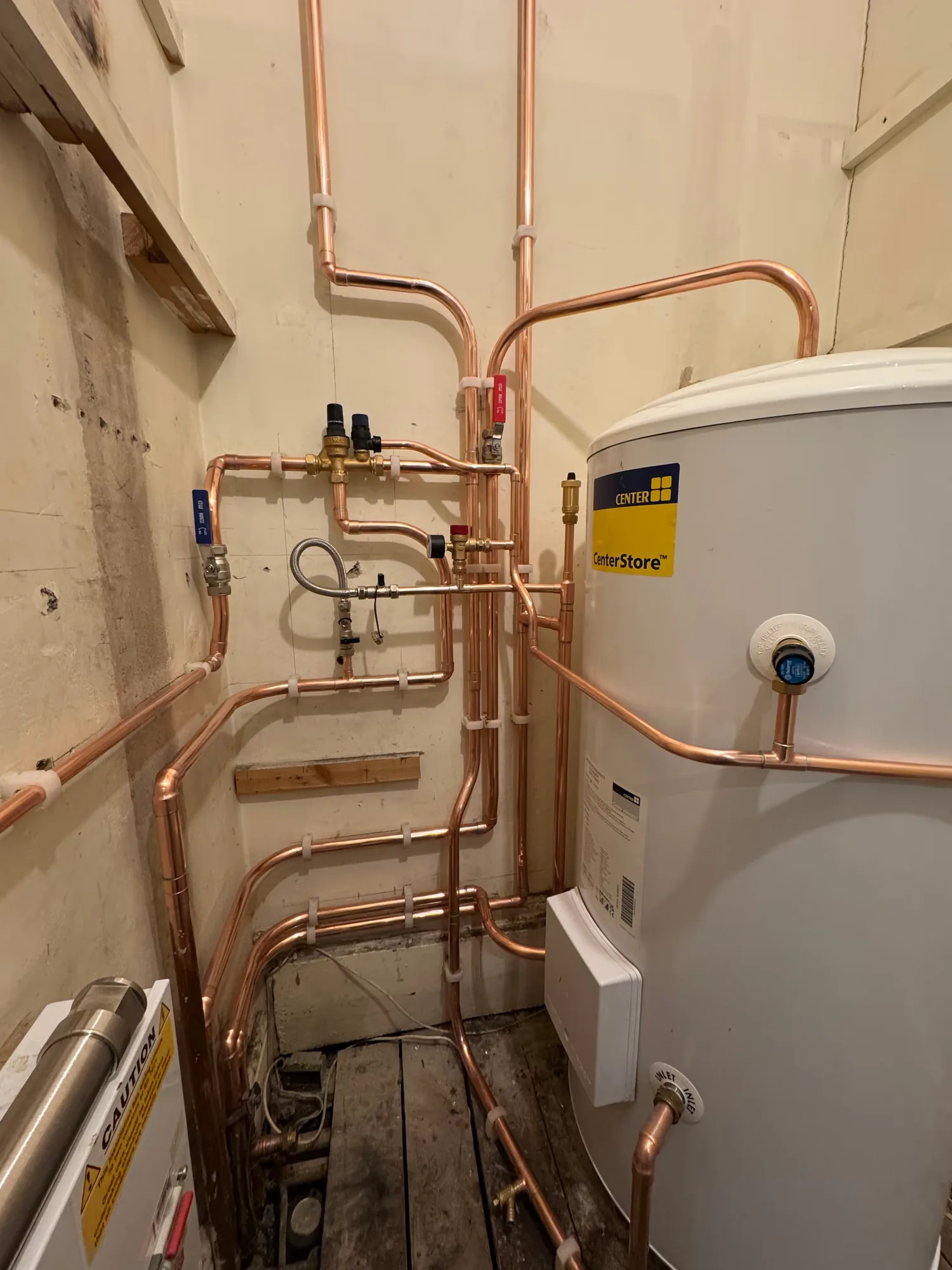 Unvented hot water cylinder installed by Heritage Heating Services across Bristol and Bath (photo 4)